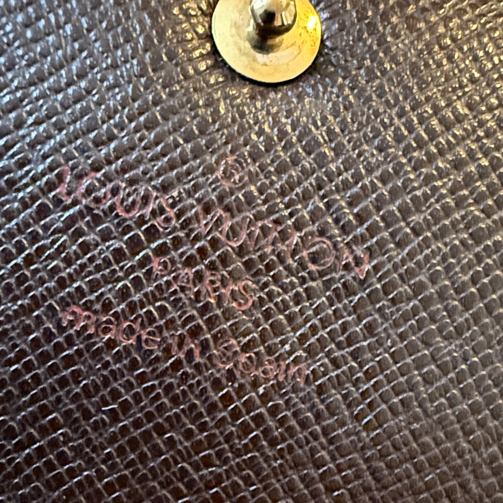 LOUIS VUITTON Damier Ebene Sarah Long Wallet - Picture 7 of 11